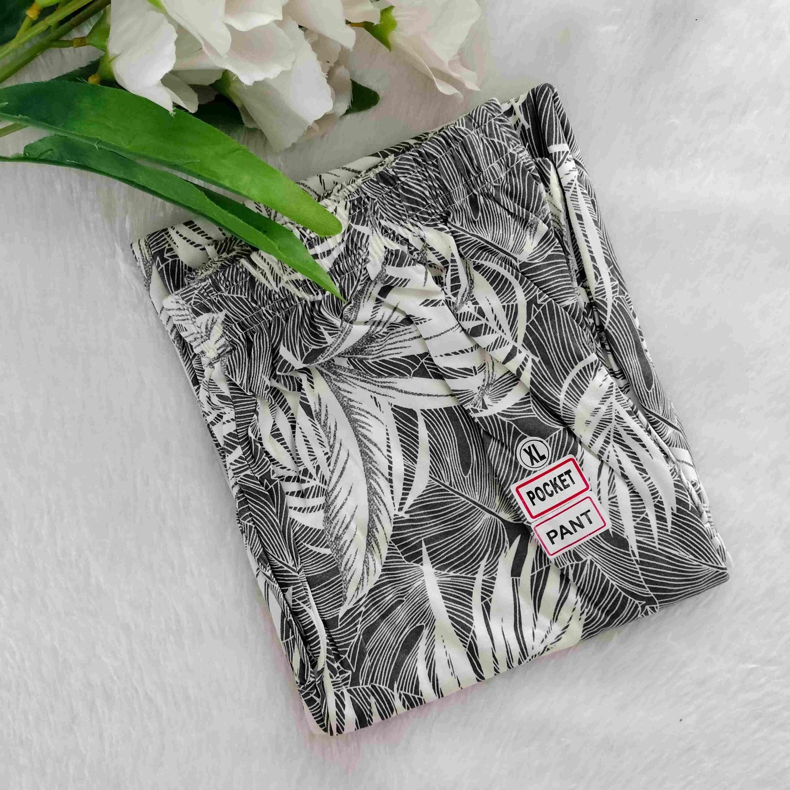 Women's | Pyjama | B&W Leaf